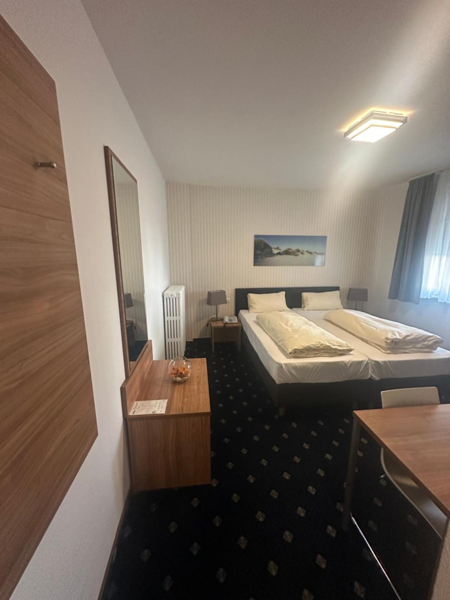 Hotel Benger كريفيلد المظهر الخارجي الصورة